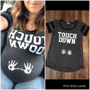 Maternity T-Shirt Baby Hands